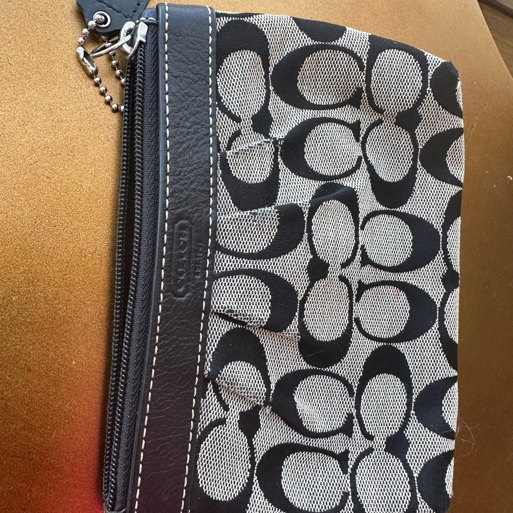 Wristlet